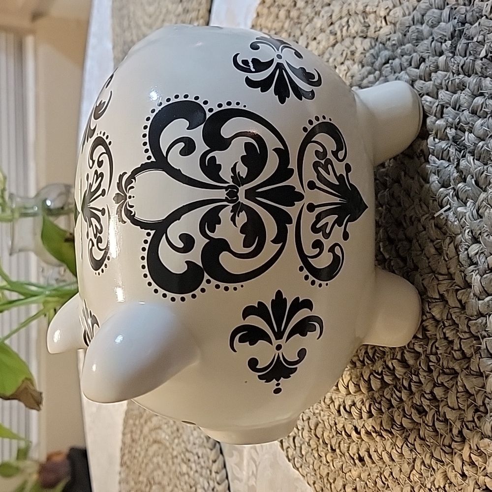 PIGGY BANK